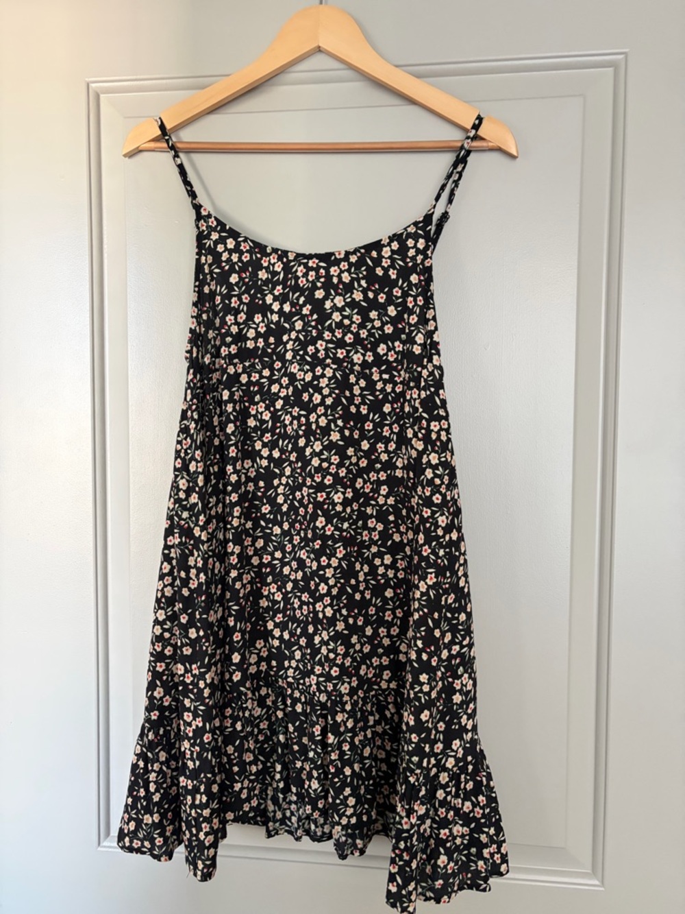 Urban Outfitters Black Floral V-Neck Dress with Delicate Blooms